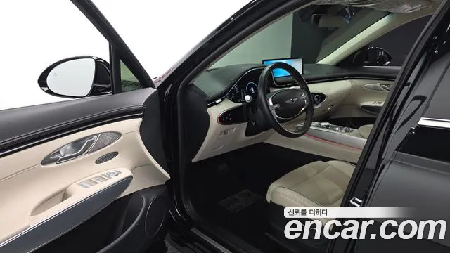 Genesis GV70 — Фото автомобиля 15