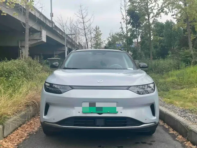 Leapmotor C11 — Фото автомобиля 2