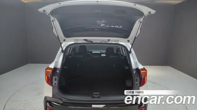 Kia Seltos Бензин 1.6 турбо 2WD — Фото автомобиля 30