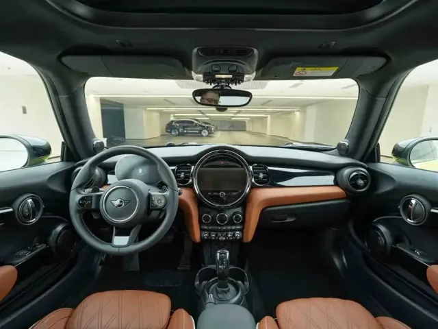 MINI MINI 2023 Facelift 2.0T COOPER S Artist — Фото автомобиля 19