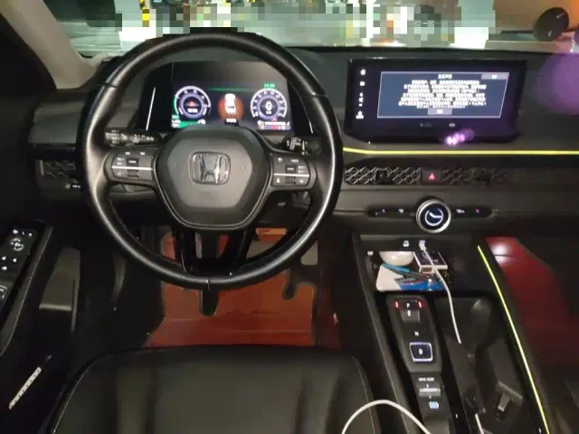 Honda Accord — Фото автомобиля 10