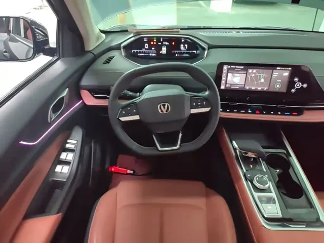 Changan CS55 Plus — Фото автомобиля 10