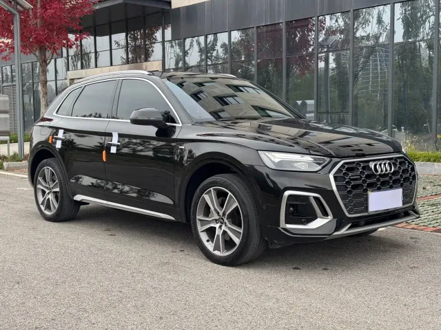 Audi Q5L — Фото автомобиля 3