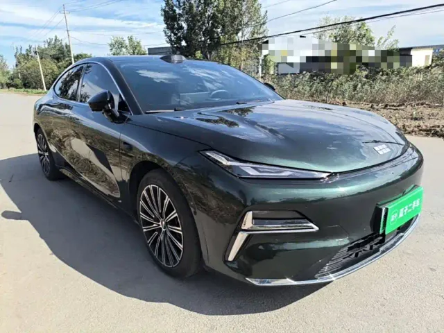 Geely Galaxy Xingyao 8 — Фото автомобиля 3