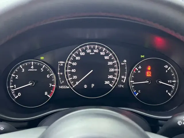 Mazda Axela — Фото автомобиля 17