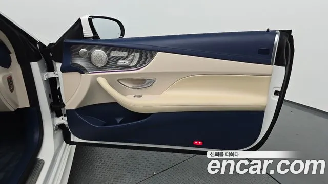 Mercedes-Benz E-Class — Фото автомобиля 20