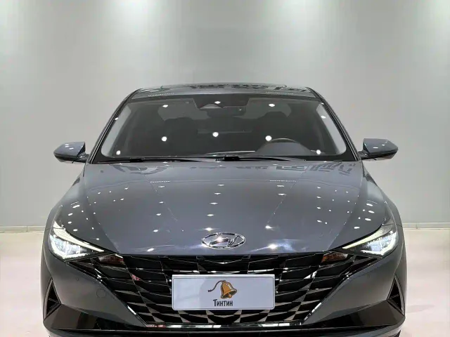 Hyundai Elantra — Фото автомобиля 2