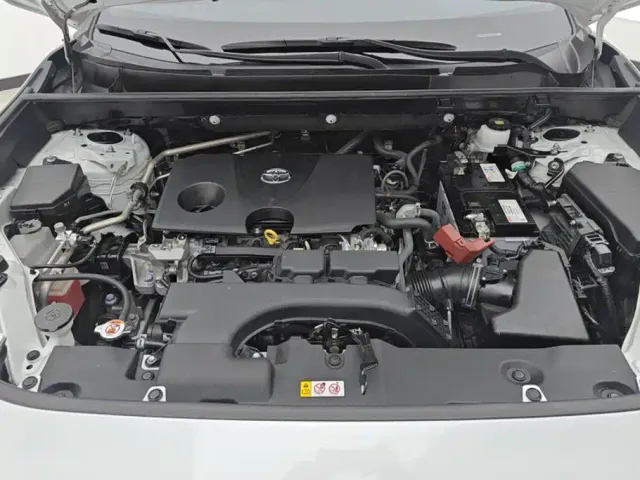 Toyota RAV4 — Фото автомобиля 10