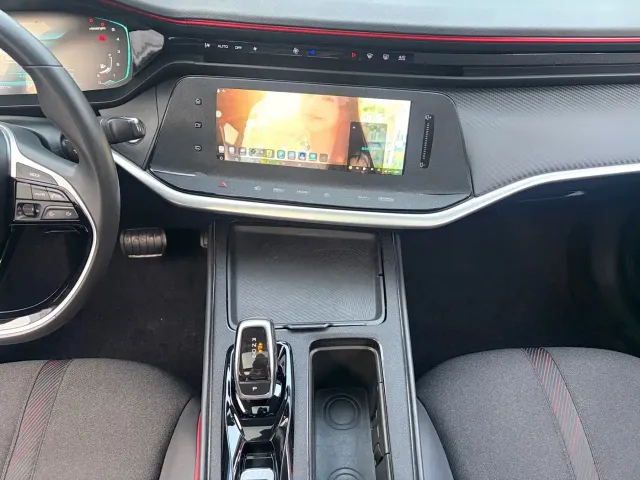 Dongfeng Yixuan MAX — Фото автомобиля 20