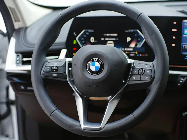 BMW X1 — Фото автомобиля 12