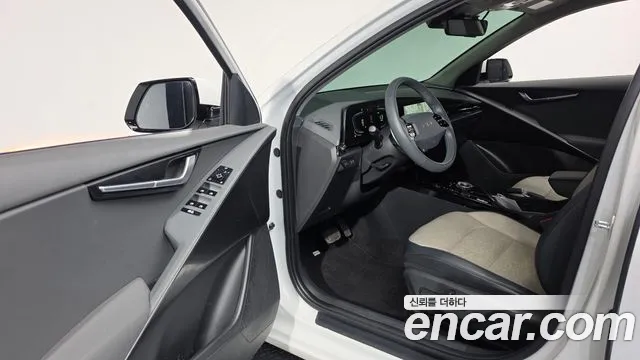 Kia Niro The All New — Фото автомобиля 15