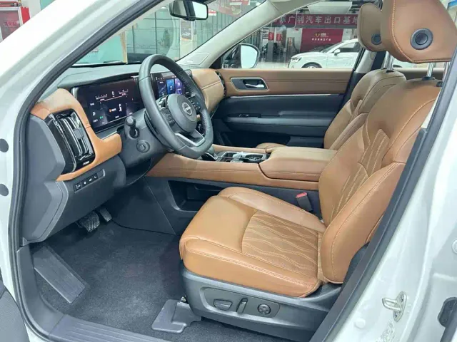 Nissan Terra — Фото автомобиля 16