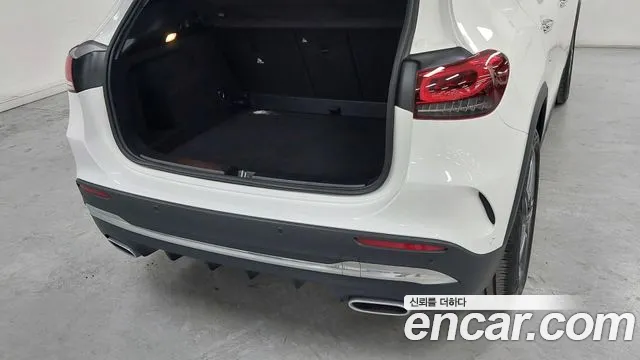 Mercedes-Benz GLA-Class — Фото автомобиля 11
