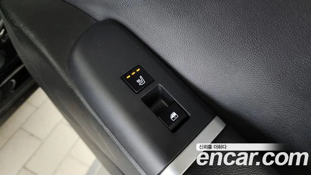 Hyundai Grandeur Grandeur (GN7) 3.5 Бензин 2WD — Фото автомобиля 19