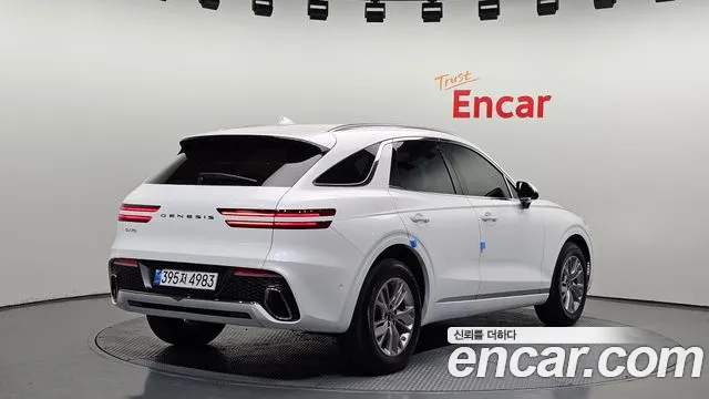 Genesis GV70 2.5T Бензин 2WD — Фото автомобиля 2