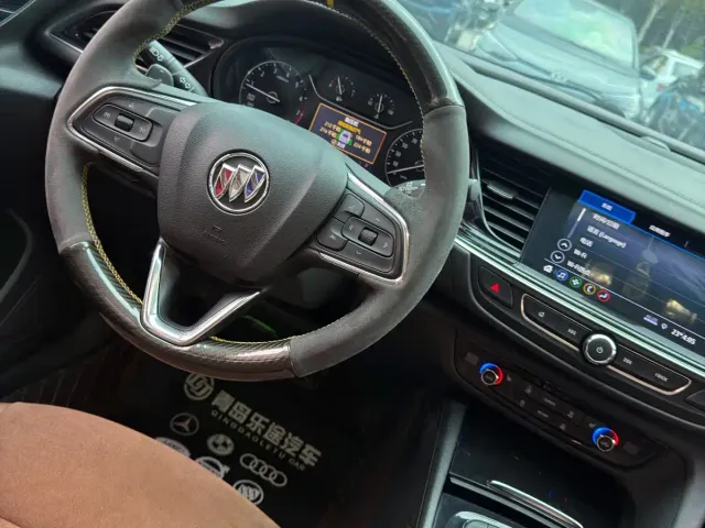 Buick Regal — Фото автомобиля 14