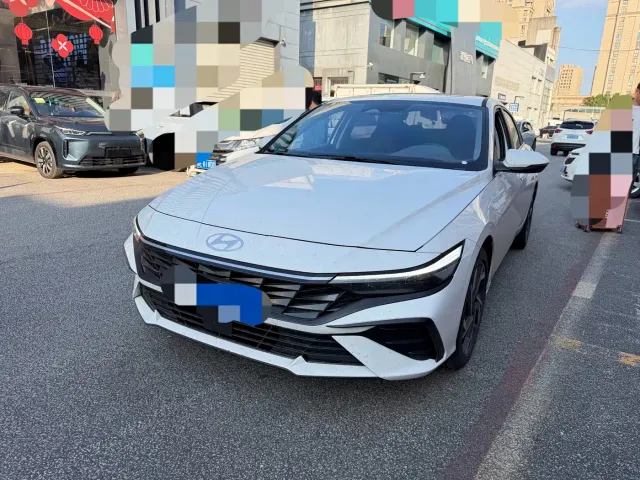 Фотография автомобиля — Hyundai Elantra
