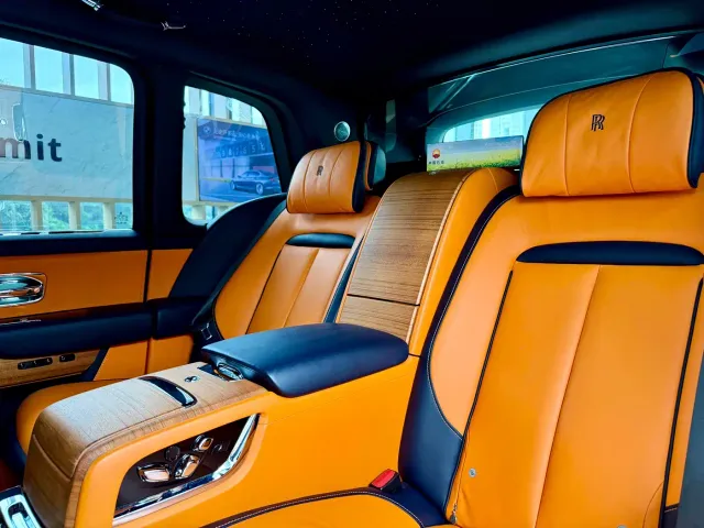 Rolls-Royce Cullinan — Фото автомобиля 8