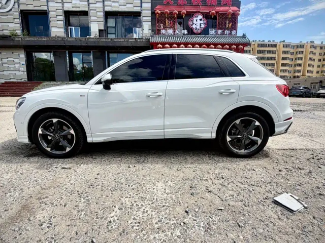 Audi Q3 — Фото автомобиля 8