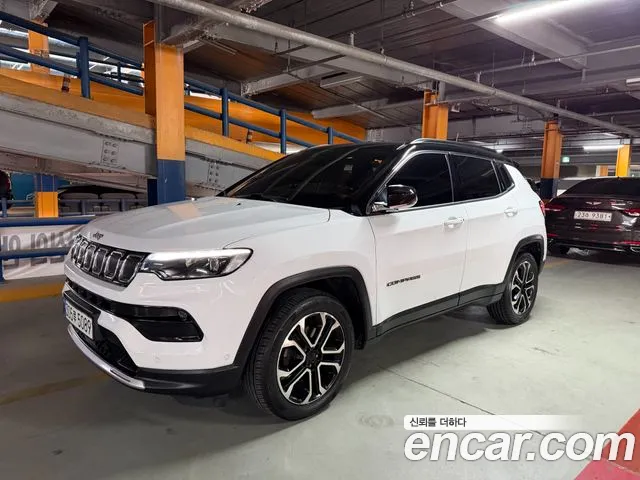 Jeep Compass 2nd Gen — Фото автомобиля 3