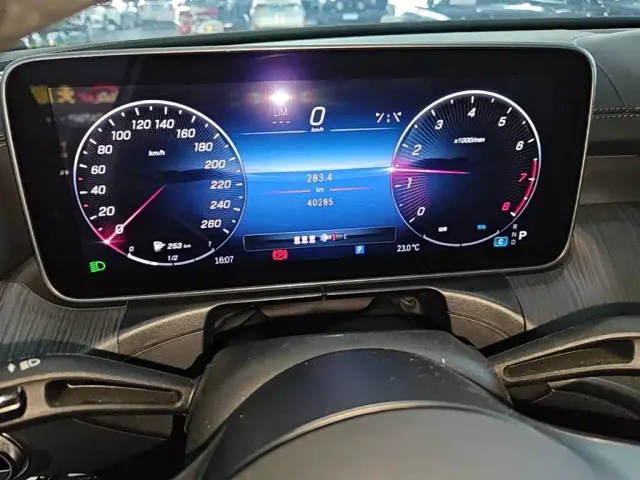 Mercedes-Benz C-Class — Фото автомобиля 11