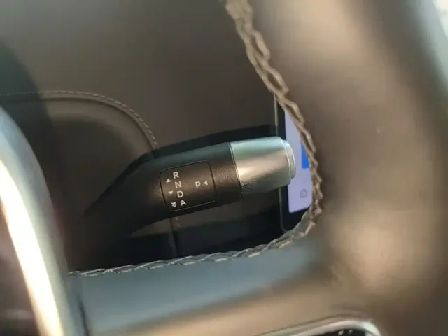 Li Auto L6 — Фото автомобиля 13