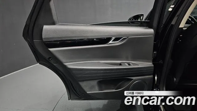 Genesis G80 RG3 — Фото автомобиля 13