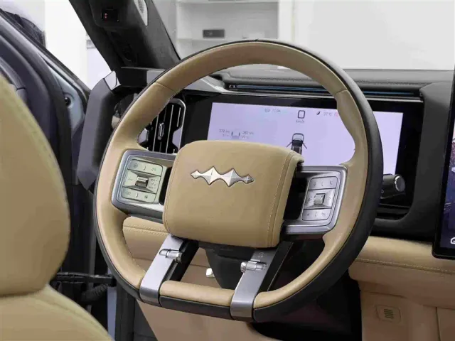 BYD FangChengBao Leopard 8 — Фото автомобиля 14