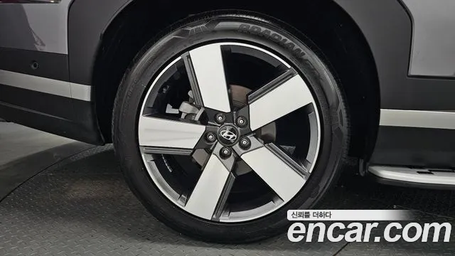 Hyundai Santafe Santa Fe (MX5) Бензин 2.5T 2WD — Фото автомобиля 16