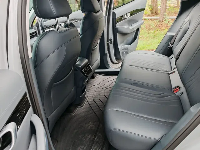 Geely Galaxy E5 — Фото автомобиля 11