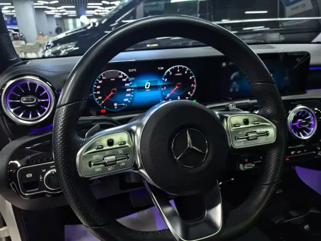 Mercedes-Benz A-Class — Фото автомобиля 8