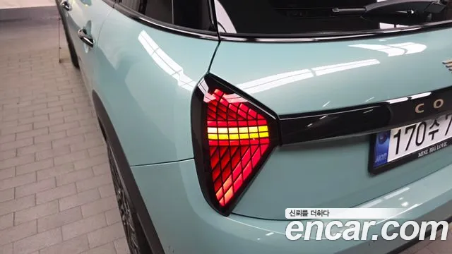 Mini Cooper — Фото автомобиля 21