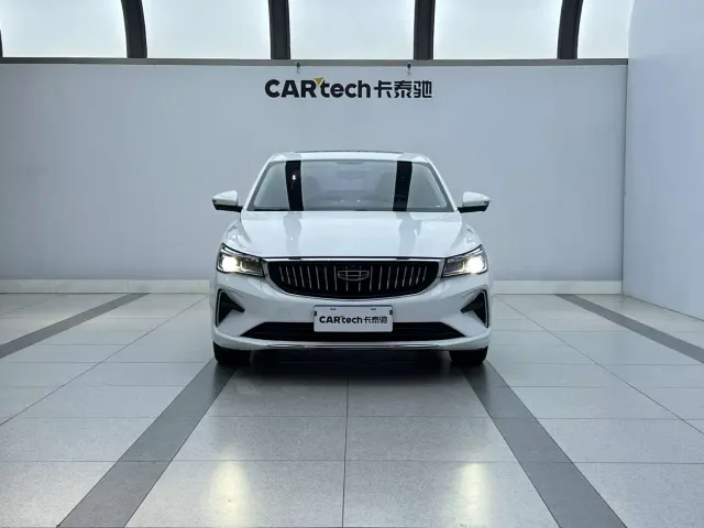 Geely Emgrand — Фото автомобиля 4