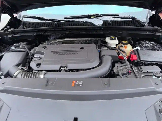 Buick Envision Plus — Фото автомобиля 10