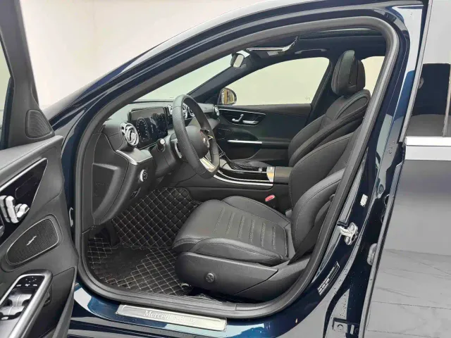 Mercedes-Benz C-Class — Фото автомобиля 13