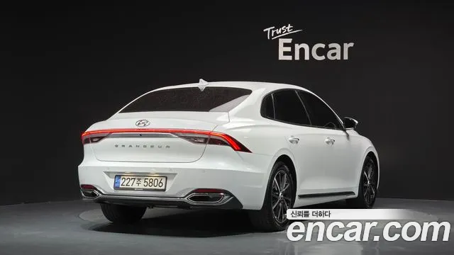 Hyundai Grandeur New — Фото автомобиля 2