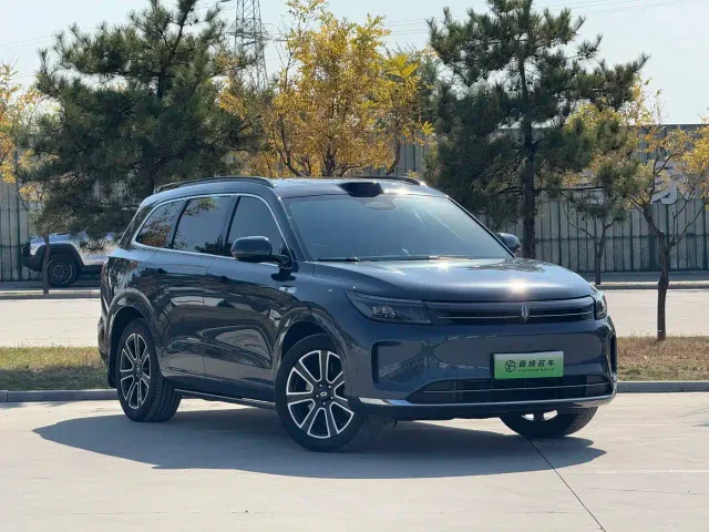 Aito M7 — Фото автомобиля 3