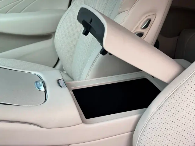 BYD Seal 08 — Фото автомобиля 17