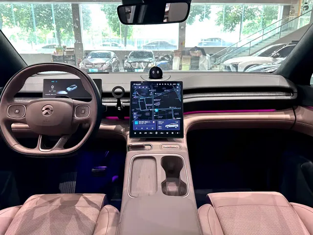 Nio ES6 — Фото автомобиля 13