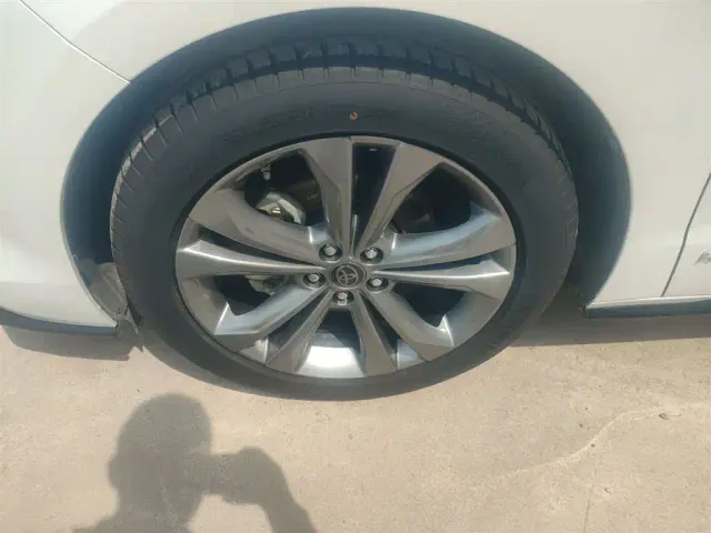 Toyota Sienna — Фото автомобиля 24