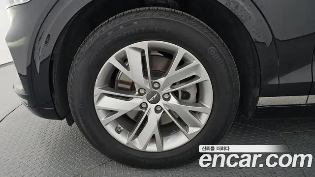 Genesis GV70 — Фото автомобиля 5