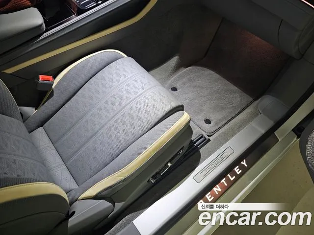 Bentley Continental — Фото автомобиля 16