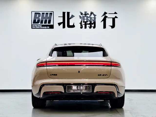 Shangjie Z7T — Фото автомобиля 4