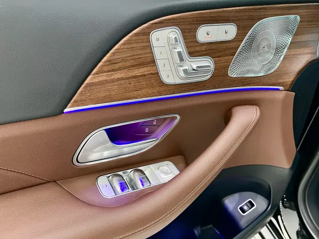 Mercedes-Benz GLS-Class — Фото автомобиля 23
