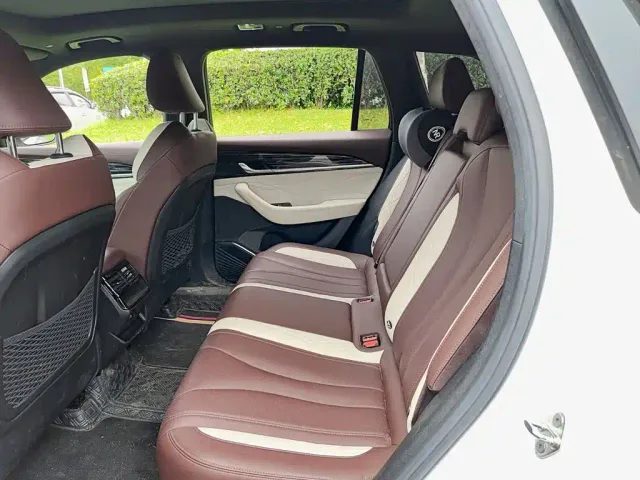 Geely Xingyue L — Фото автомобиля 8
