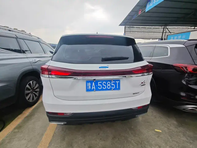Changan Oshan Changan Oshan X7 PLUS 2022 1.5T Blue Whale Edition Auto Intelligent Premium — Фото автомобиля 15