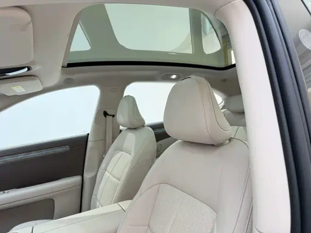 IM Motors LS6 — Фото автомобиля 28