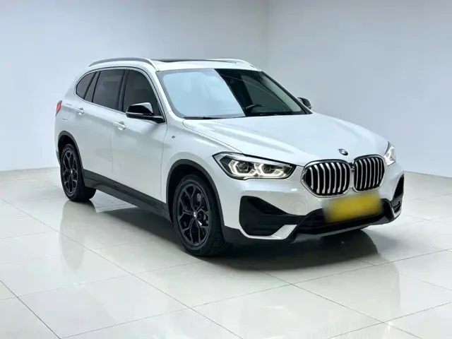 BMW X1 — Фото автомобиля 3