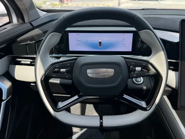 Geely Boyue L — Фото автомобиля 15