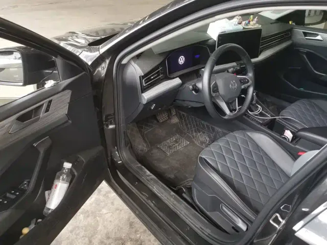 Volkswagen Sagitar — Фото автомобиля 12